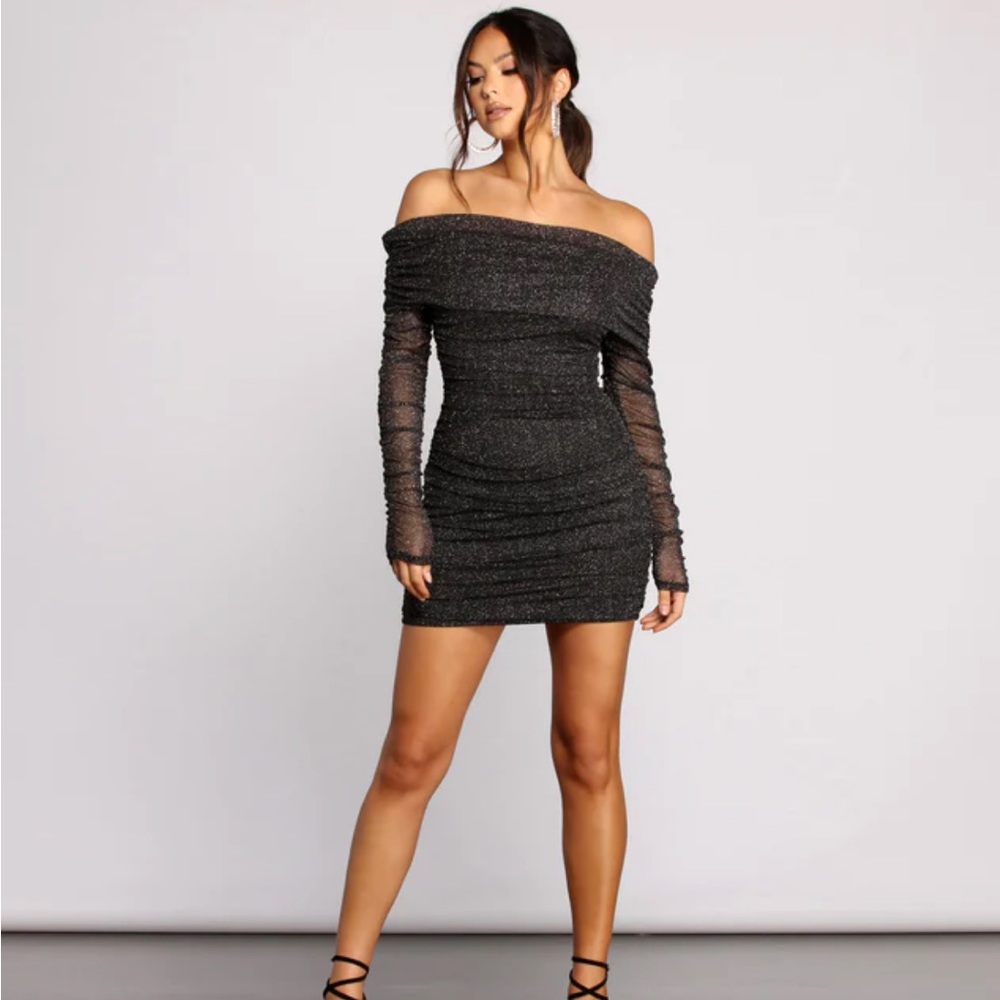 Windsor Off the Shoulder Glitter Mini Dress ✨